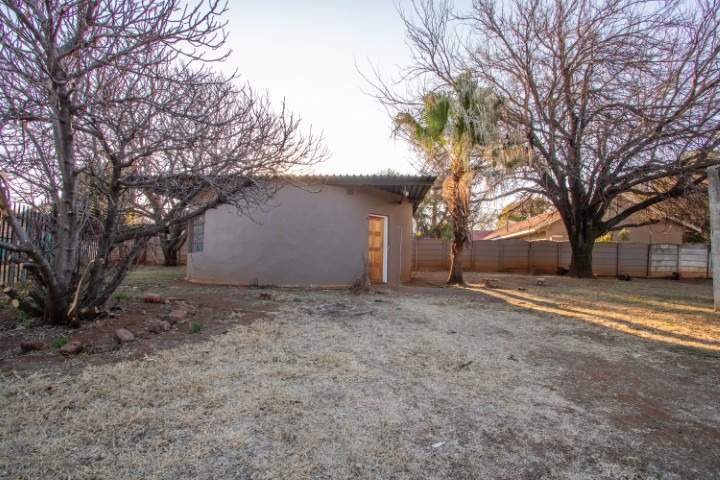 To Let 1 Bedroom Property for Rent in Die Bult North West